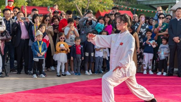 تضم فعاليات احتفالات رأس السنة الصينية، الممتدة من 10 إلى 24 فبراير، مجموعة واسعة من النشاطات التقليدية الصينية.