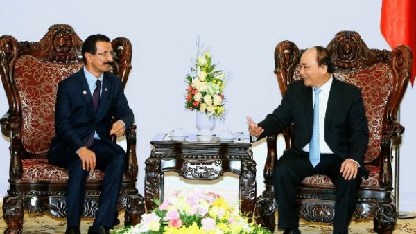 خلال الزيارة