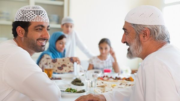 الخيمة الرمضانية المكيفة هي المكان المفضل للزوار خلال شهر رمضان المبارك