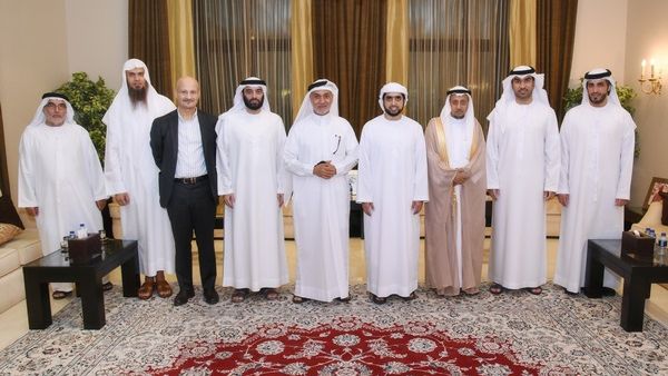 شهدت الجلسة تفاعلاً كبيراً من قبل الحضور الذين شاركوا بمداخلات حول نظرتهم إلى الوقف وكيفية تطويره وتعظيم الاستفادة منه في خدمة مختلف الفئات الاجتماعية.