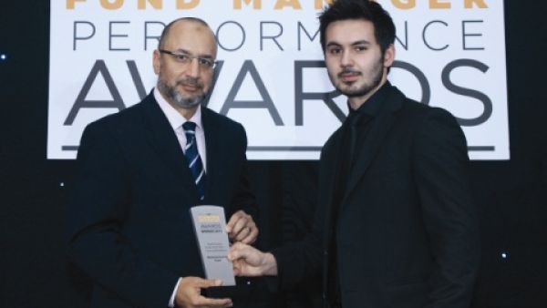 AbdulKadir Hussain receives the award AbdulKadir Hussain receives the award