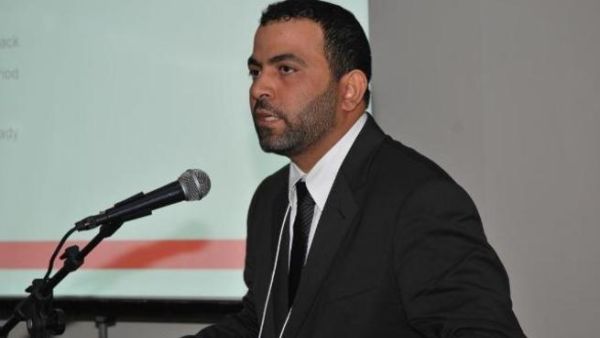 Abdulla Alriyami Manager Reduction Line at EMAL during his presentation