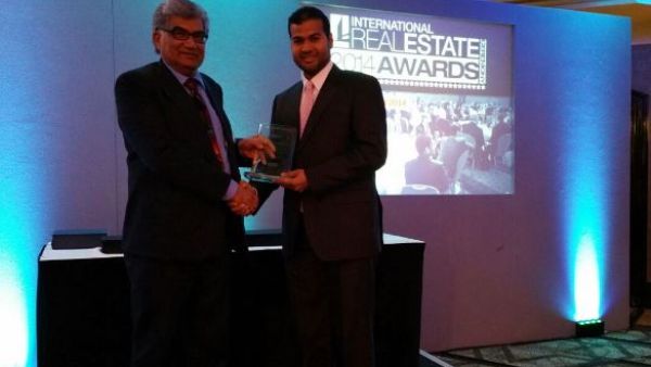 Abdullah Abushabieb from DP Receiving the Award Abdullah Abushabieb from DP Receiving the Award