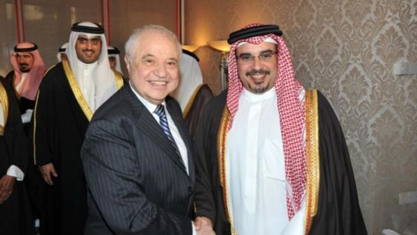 الدكتور طلال أبوغزاله مع صاحب السموّ الملكي الأمير سلمان بن حمد آل خليفة ولي عهد مملكة البحرين