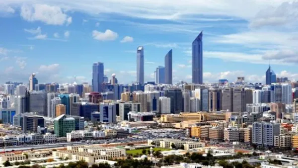 يبلغ حجم الاستثمارات في أكبر 10 مشاريع قيد الإنشاء في أبوظبي نحو 140 مليار درهم. 