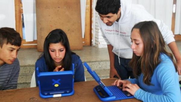 Afnan testing Facebook tool