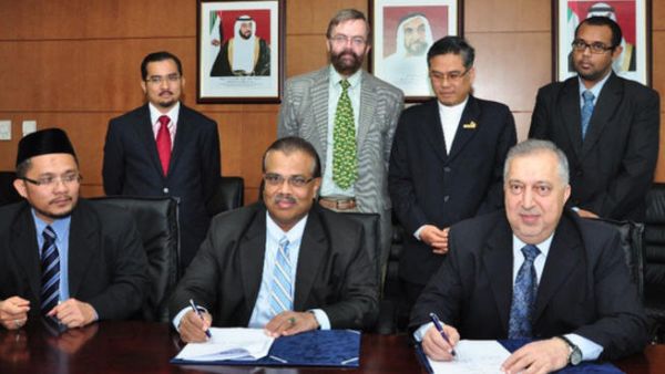 ALHOSN University with a delegation from University Utara Malaysia ALHOSN University with a delegation from University Utara Malaysia