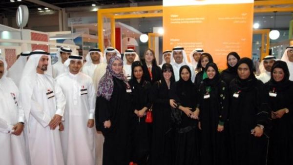 Al Ghurair with Mashreq staff at Careers UAE