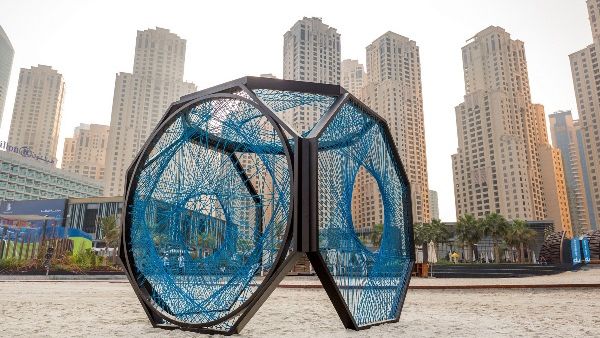 Aljoud Lootah, THE BEACH ART NSTALLATION Aljoud Lootah, THE BEACH ART NSTALLATION
