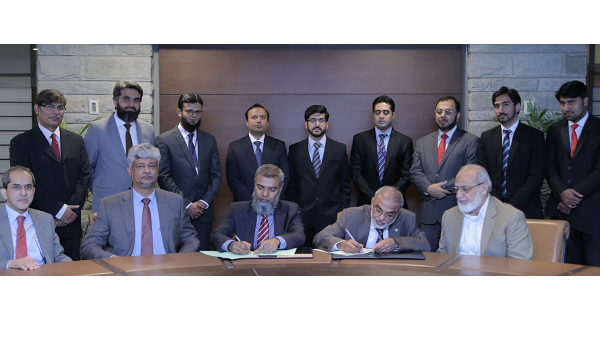 مسؤول المخاطر الأول، سيد طارق حسن، مسؤول المعلومات الأول، فايز الرحمن، الرئيسي التنفيذي لـ بينش ماتريكس (الموقع على الإتفاقية) عرفان فضلي، الرئيس التنفيذي/ الرئيس لـ بنك ميزان (الموقع على الإتفاقية)، عرفان صديقي ورئيس مجلس إدارة بينش ماتريكس كاماران شهزاد