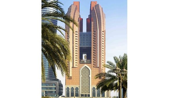 Bab Al Qasr hosts The Station 