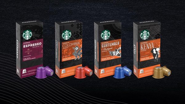 يتم تحضير كبسولات الإسبرسو من ستاربكس باستخدام أجود أنواع القهوة المحمصة خصيصاً ليستمتع الزبائن بطعم القهوة المميز في منازلهم. 