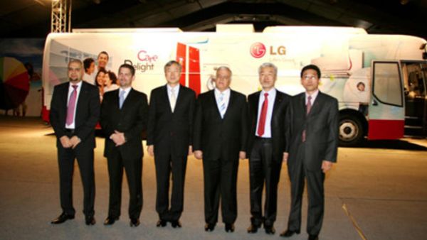 LG Care and Delight Bus toured the cities of Amman, Zarqa and Irbid, where it was met by over 558 visitors in 14 days LG Care and Delight Bus toured the cities of Amman, Zarqa and Irbid, where it was met by over 558 visitors in 14 days