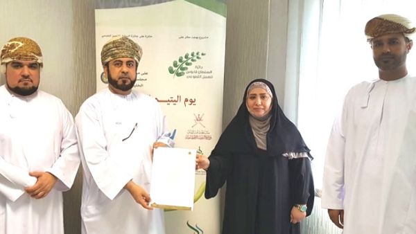 Sohar Islamic delivered a donation covering the cost of workshops intended to help women in Salalah learn how to start and market home-based businesses.