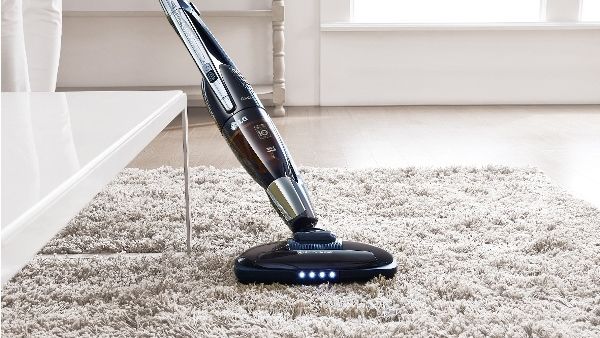 LG  new vacuum cleaning Cordzero