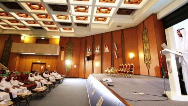 ينعقد الملتقلى في إطار جهود مكتب إدارة المعرفة في دائرة الشؤون البلدية الرامية إلى تعزيز المعرفة في النظام البلدي وإطلاع الموظفين على أفضل الممارسات والمفاهيم في مختلف المجالات الاقتصادية والعلمية والفكرية