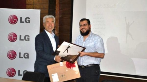 Kevin Cha, LG Levant Managing Director with one of the winners Kevin Cha, LG Levant Managing Director with one of the winners