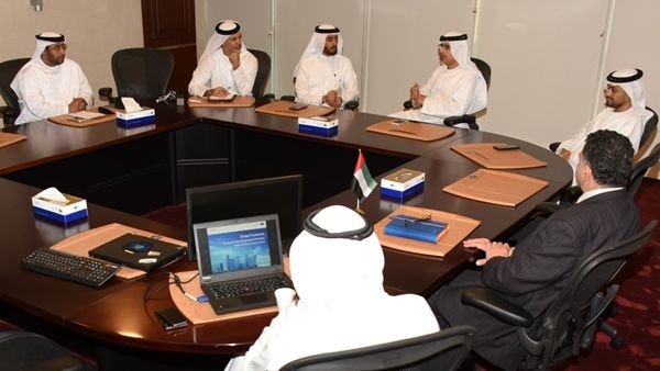 تم اطلاع وفد بلدية دبي على منهجية إدارة المشاريع التطويرية في جمارك دبي. تم اطلاع وفد بلدية دبي على منهجية إدارة المشاريع التطويرية في جمارك دبي.