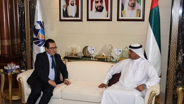 أحمد محبوب مصبح خلال استقباله أرمان إيساغالييف القنصل العام لجمهورية كازاخستان بدبي، بحضور فيصل لطفي أحمد محبوب مصبح خلال استقباله أرمان إيساغالييف القنصل العام لجمهورية كازاخستان بدبي، بحضور فيصل لطفي