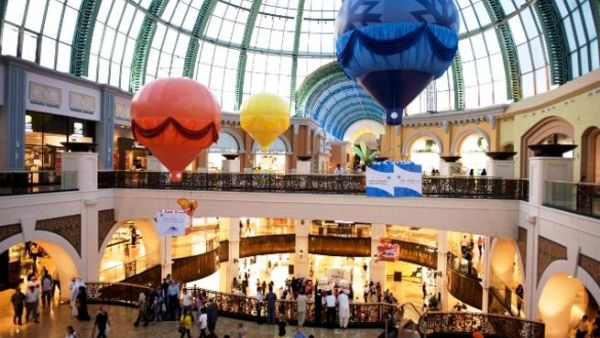 Any visitor who visits any of the 3 flagship malls and spends a combined total of AED 300 will get the chance to win weekly prizes of AED 300,000