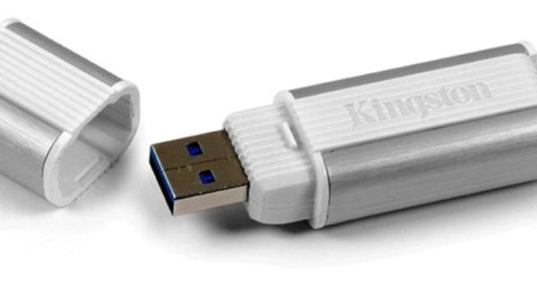 The new DataTraveler Ultimate 3.0 G2 has a read speed of up to100MB/s, and a write speed of up to 70 MB/s The new DataTraveler Ultimate 3.0 G2 has a read speed of up to100MB/s, and a write speed of up to 70 MB/s