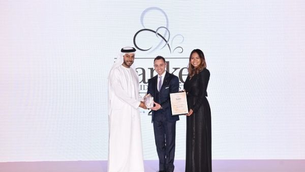 Dr. Adnan Chilwan, Group CEO at DIB receiving the award. Dr. Adnan Chilwan, Group CEO at DIB receiving the award.