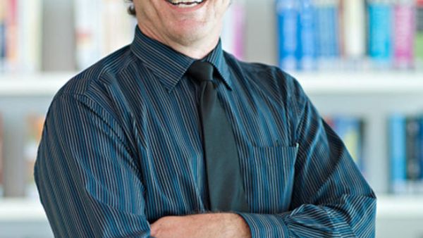 Dr. Kenneth Volk, Head of Outreach, Masdar Institute