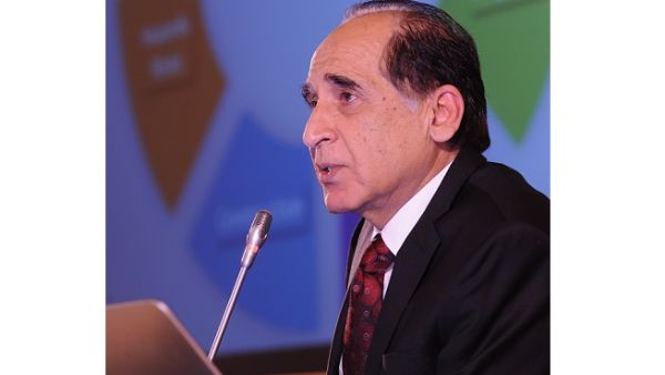 الدكتور رافيندر مامتاني، العميد المشارك الأول للصحة السكانية وبناء القدرات وشؤون الطلاب في وايل كورنيل للطب - قطر