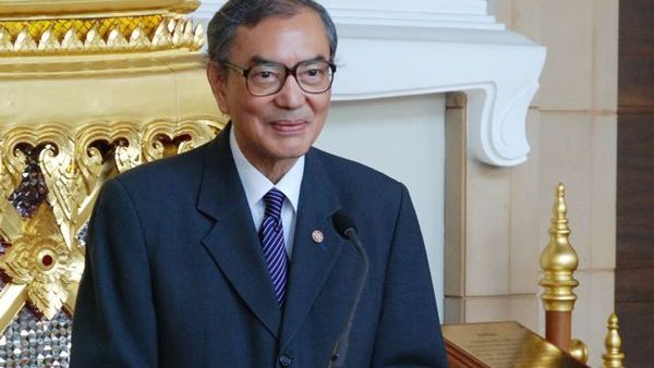 His Excellency Dr. Tej Bunnag, former Minister of Foreign Affairs of Thailand