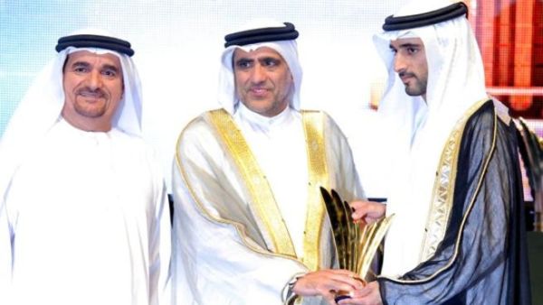 ENOC receiving the award
