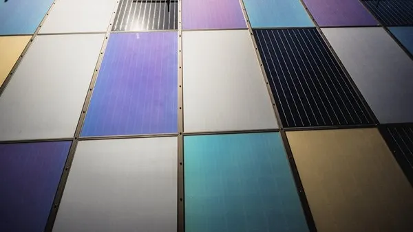 Emirates Insolaire Coloured Solar Panels