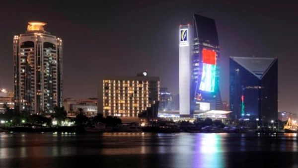 The largest illuminated National Flag in the UAE