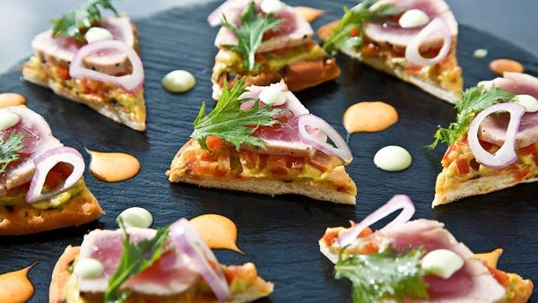 Four Seasons Hotels and Resorts welcomes Dubai’s outdoor season with restyled venues and vibrant dining experiences Four Seasons Hotels and Resorts welcomes Dubai’s outdoor season with restyled venues and vibrant dining experiences