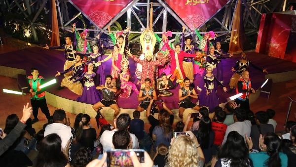 عروض السيرك الهندي المبهرة