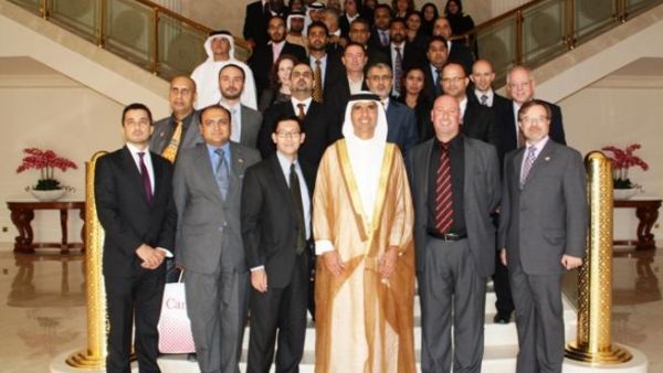 الشيخ فيصل بن صقر القاسمي، رئيس هيئة المنطقة الحرة في رأس الخيمة وكريس بانداي، القنصل العام الكندي لدى الدولة مع الوفد التجاري الكندي رفيع المستوى يضم ممثلين عن عدد من كبريات الشركات المتخصصة في مختلف القطاعات