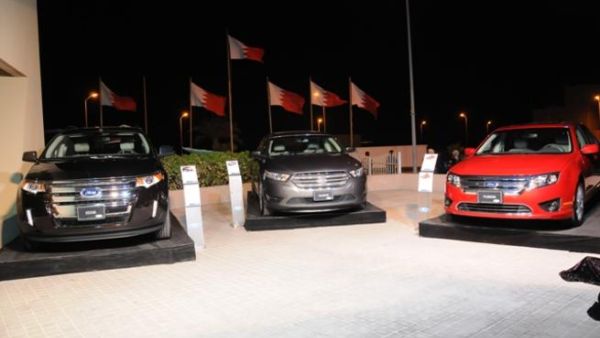 Ford Edge , Taurus & Fusion
