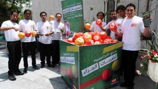 جميع مشجعي كرة القدم في المملكة العربية السعودية مدعوون للاشتراك في هذا التحدي جميع مشجعي كرة القدم في المملكة العربية السعودية مدعوون للاشتراك في هذا التحدي