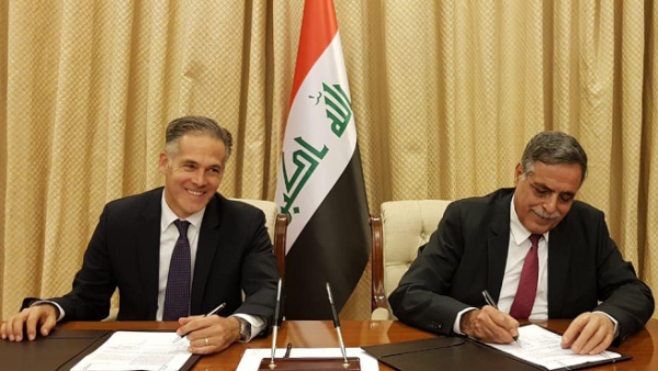 وقع اتفاقية التعاون معالي قاسم الفهداوي، وزير الكهرباء العراقي؛ وجوزيف أنيس، الرئيس والرئيس التنفيذي لوحدة خدمات الطاقة في أفريقيا وجنوب آسيا والشرق الأوسط. 