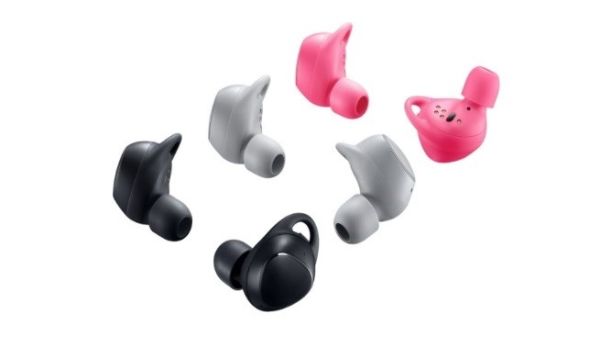 For music-loving moms who value comfort and convenience, Samsung’s Gear IconX cord-free earbuds will make the perfect gift this Mother’s Day.