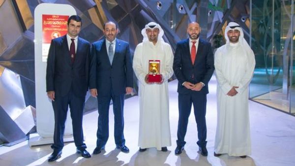 السيد مشاري شهاب، مساعد المدير العام للخدمات المصرفية المميزة مع فريق بنك الخليج