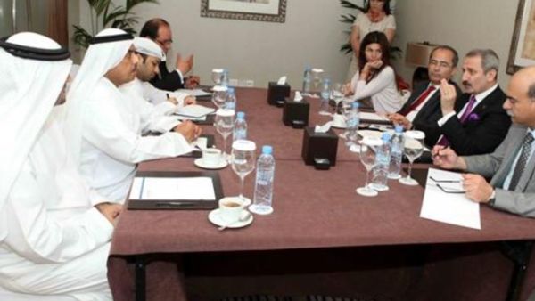 خلال الاجتماع