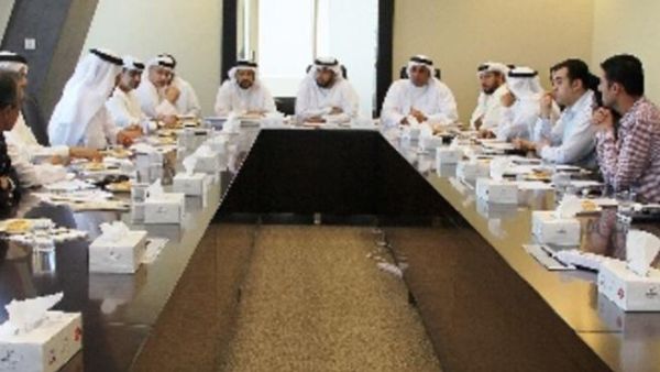 خلال الإجتماع