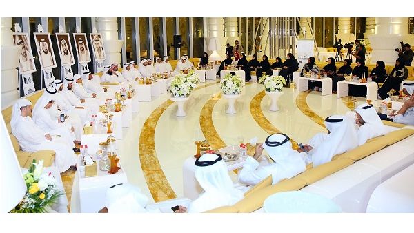 خلصت الجلسة إلى ضرورة تشجيع العمل في السياقات الانسانية ضمن جميع فئات المجتمع وجهاته ومؤسساته.