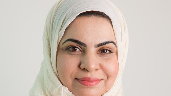 آمال بنت حسين اللواتية، مدير عام في Ooredoo