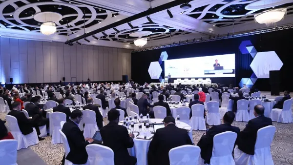 A prestigious line-up of speakers will share their expertise in a series of keynote addresses. 