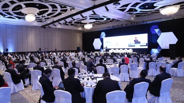 A prestigious line-up of speakers will share their expertise in a series of keynote addresses. A prestigious line-up of speakers will share their expertise in a series of keynote addresses.