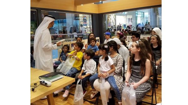 تشمل مبادرة "ألوان الربيع" فعاليات متنوعة تقام في المكتبات العامة لطلاب المدارس. تشمل مبادرة "ألوان الربيع" فعاليات متنوعة تقام في المكتبات العامة لطلاب المدارس.