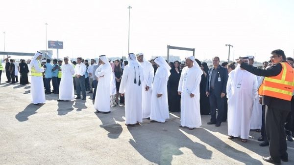 تم محاكاة وقوع حادث حريق متوسط في منطقة المنصة الكبرى في مركز ابوظبي الوطني للمعارض، والتي تم خلالها إخلاء جميع الموظفين والزوار المتواجدين في المنصة لأماكن الإخلاء المخصصة.