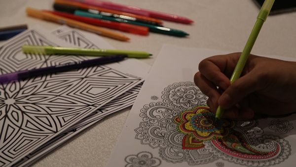 مشاركة تلون لوحة مرسومة وفرتها مكتبة قطر الوطنية