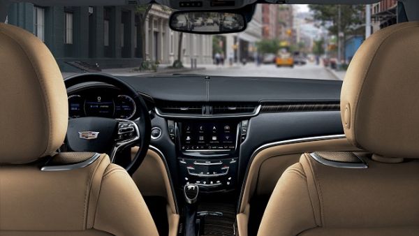 كاديلاك XTS 2018.